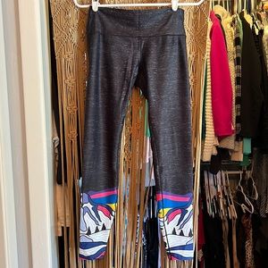 Comfortable stretchy workout leggings. Neat design and made in Colorado.